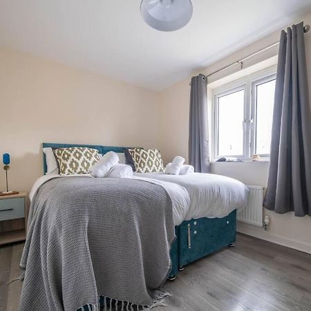 Good For Company Let 2-Bed In Coventry 2X Parking Appartement Buitenkant foto