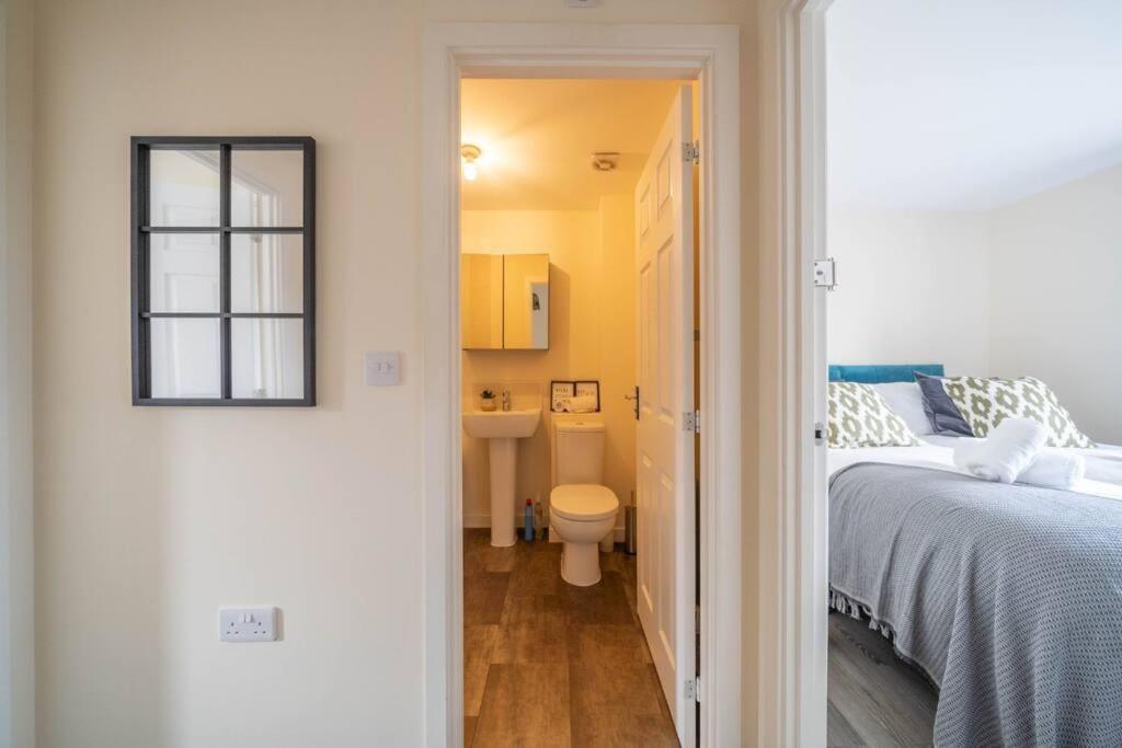 Good For Company Let 2-Bed In Coventry 2X Parking Appartement Buitenkant foto